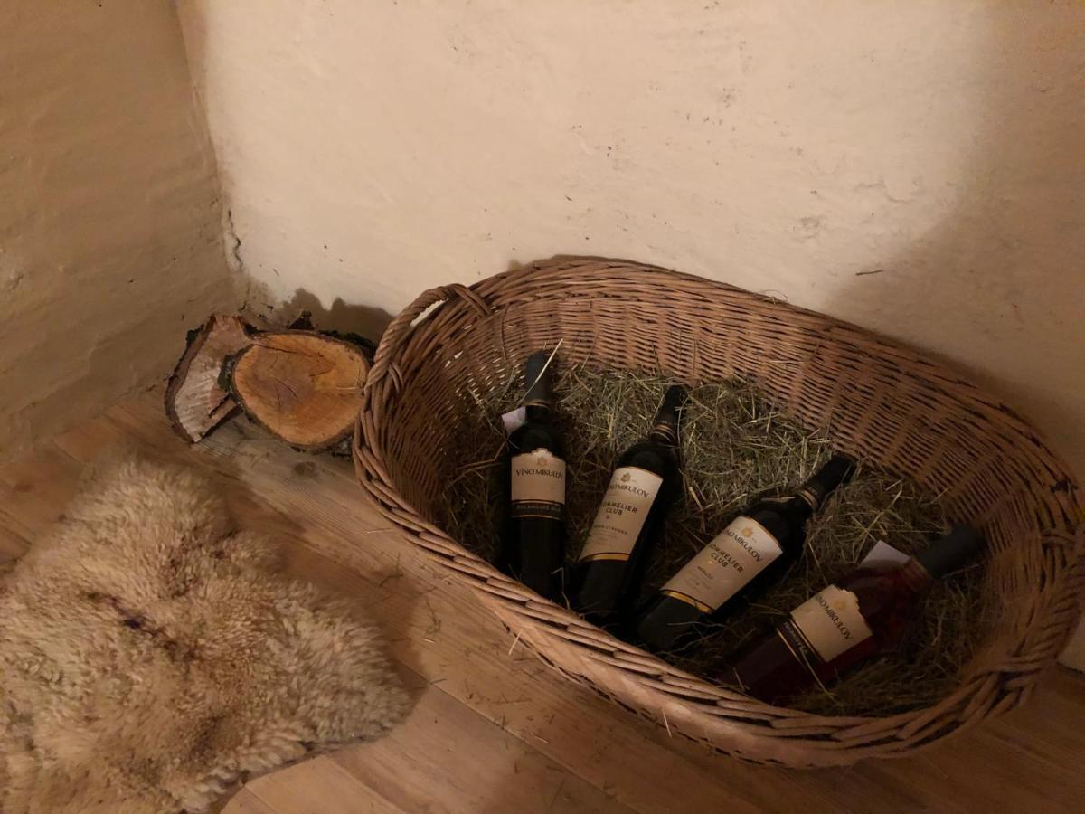 Mija Apartman S Vinnym Sklipkem, Zahradou A Grilem Kájov Exterior photo