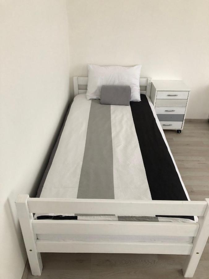 Mija Apartman S Vinnym Sklipkem, Zahradou A Grilem Kájov Exterior photo
