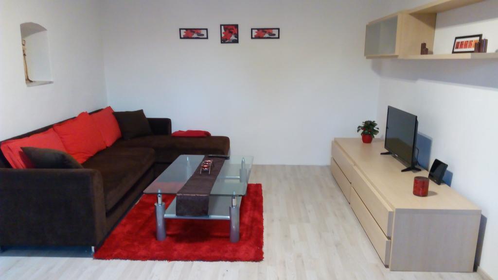 Mija Apartman S Vinnym Sklipkem, Zahradou A Grilem Kájov Exterior photo