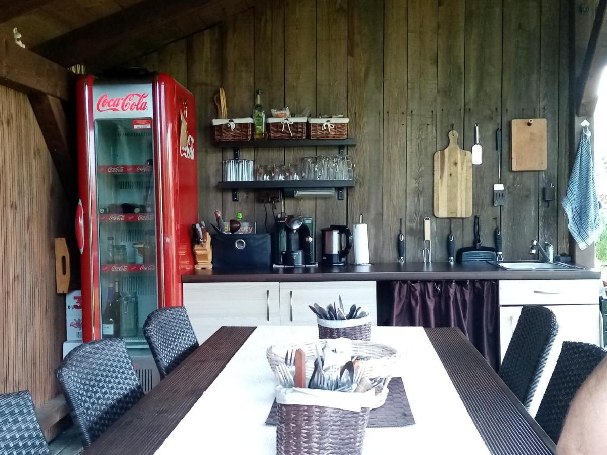 Mija Apartman S Vinnym Sklipkem, Zahradou A Grilem Kájov Exterior photo